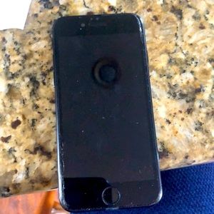 A iPhone 7, has audio problems, tiny cracked sides, for 20 dollars:iPhone 6s